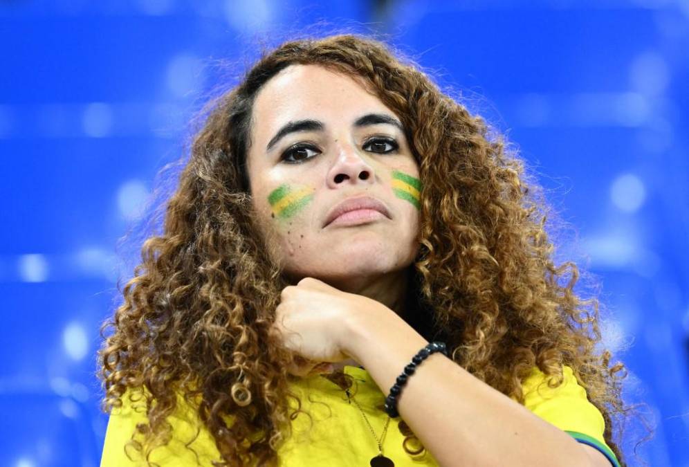 Pelea entre brasileños, doble de Neymar y lindas chicas