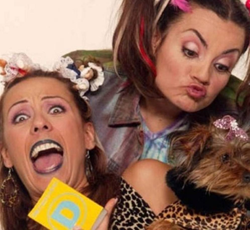 Duval nunca perdonó a Lorena que apoyara a Adrián Uribe cuando surgió el conflicto entre los dos por cuestiones salariales cuando trabajaron en La Hora Pico, aunque Consuelo aseguró que entre ellas no había problemas. La amistad de las comediantes se esfumó.