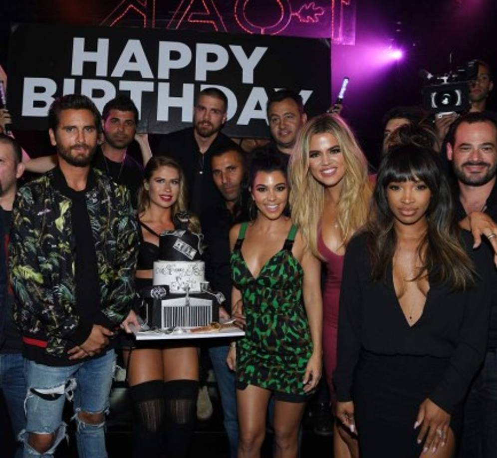 Kourtney Kardashian celebró el cumpleaños de Scott Disick en un club de Las Vegas.