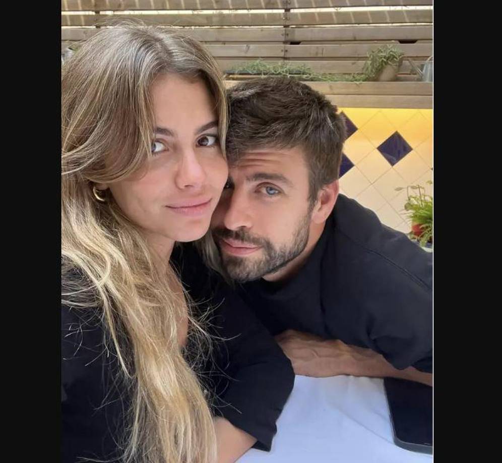 Y entre otros temas, esta semana Gerard Piqué compartió en Instagram su primera foto con su novia Clara Chía Marti, con quien le habría sido infiel a Shakira.