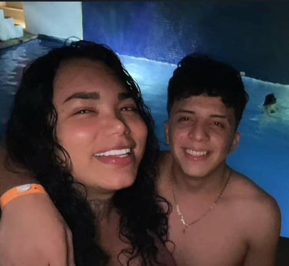 Luego de que se diera a conocer la noticia de la hospitalización de Paola Suárez debido a que su novio la golpeó fuertemente provocándole contusiones, en las redes sociales sus fans han comenzado a pedir justicia con los hashtags: “Fuerza para Paola”, “Resistencia Trans” y “Justicia para Paola Suárez”, asimismo están utilizando las plataormas digitales para difundir la imagen de su agresor.