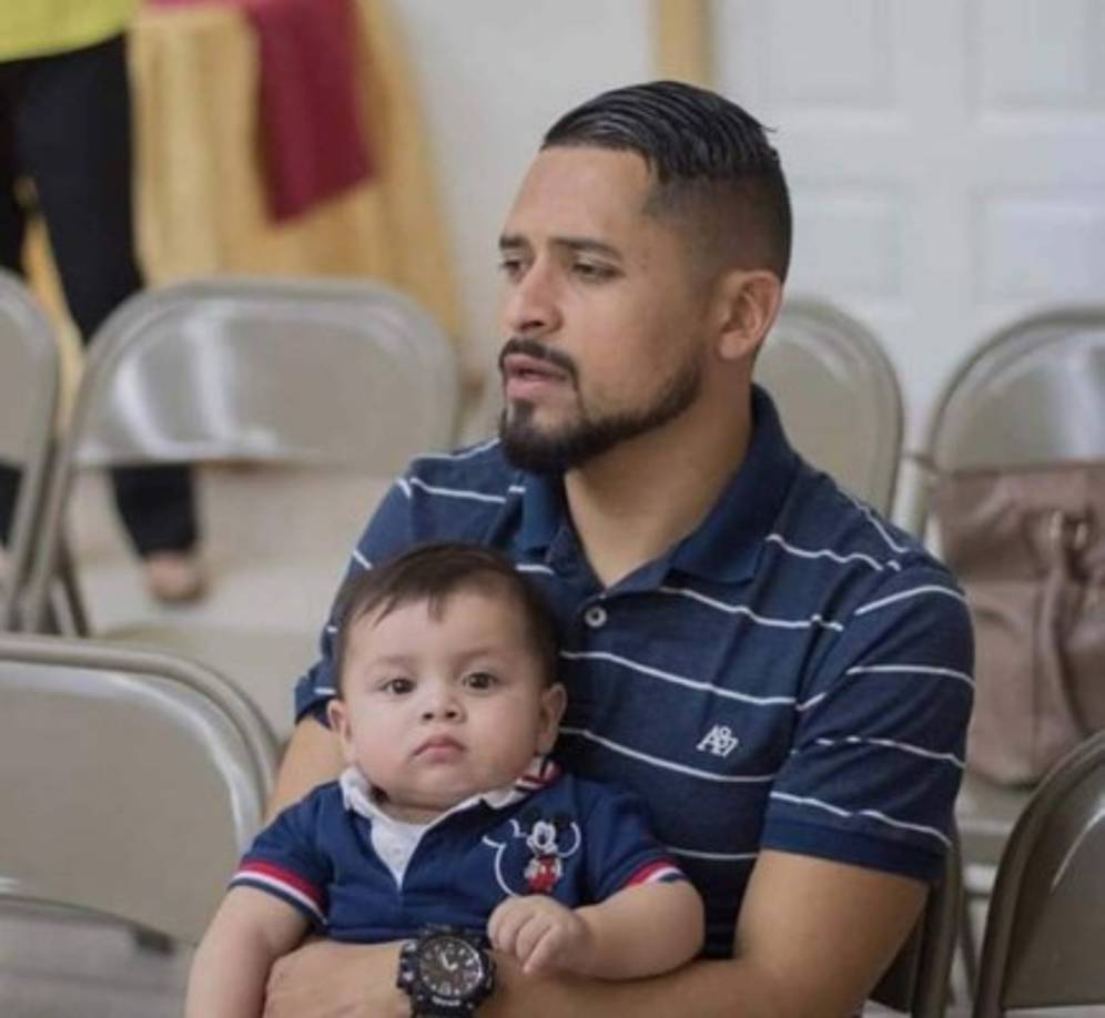 Omar Elvir: El lateral izquierdo del Motagua también destaca como padre. Ha sido llamado a la selección de Honduras de forma merecida.