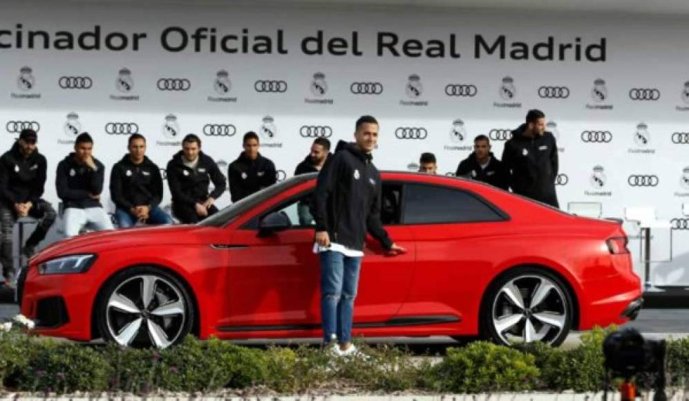 Lucas Vázquez - El madridista escogió un Audi RS 5 2.9 TFSI quattro tiptronic color rojo Misano con un valor de 99.390 euros.