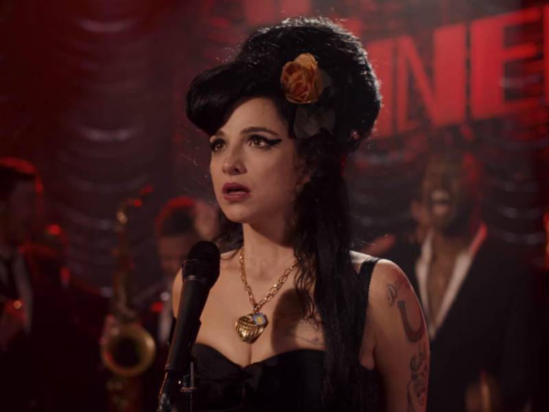 “Vi el documental en su día y al verlo de nuevo pensé que ya era hora de contar su historia desde dentro, desde su perspectiva, a través de su voz, sus letras, su música”, dijo la directora Sam Taylor-Johnson en un encuentro telemático con periodistas.