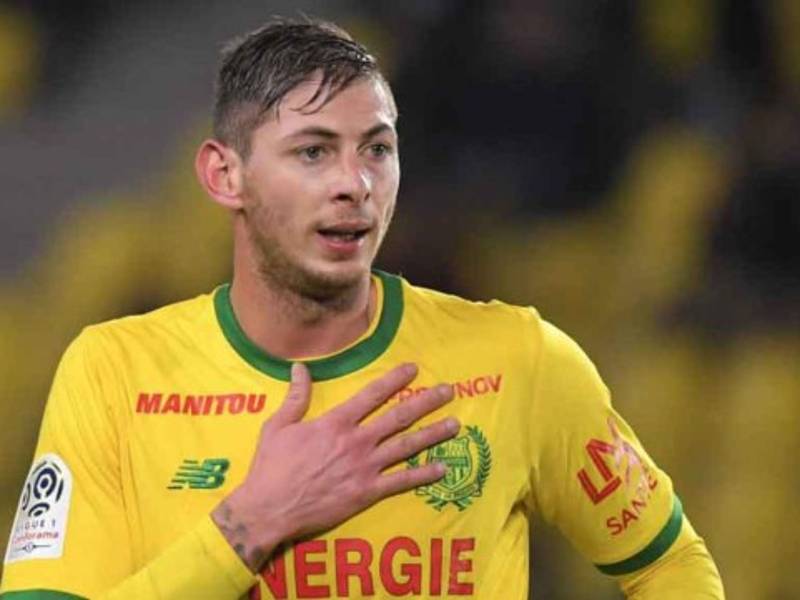 El futbolista argentino, Emiliano Sala, el fichaje más caro de la historia del Cardiff City, desapareció el pasado 21 de enero cuando sobrevolaba el Canal de la Mancha desde Nantes (Francia) con destino a la capital galesa.