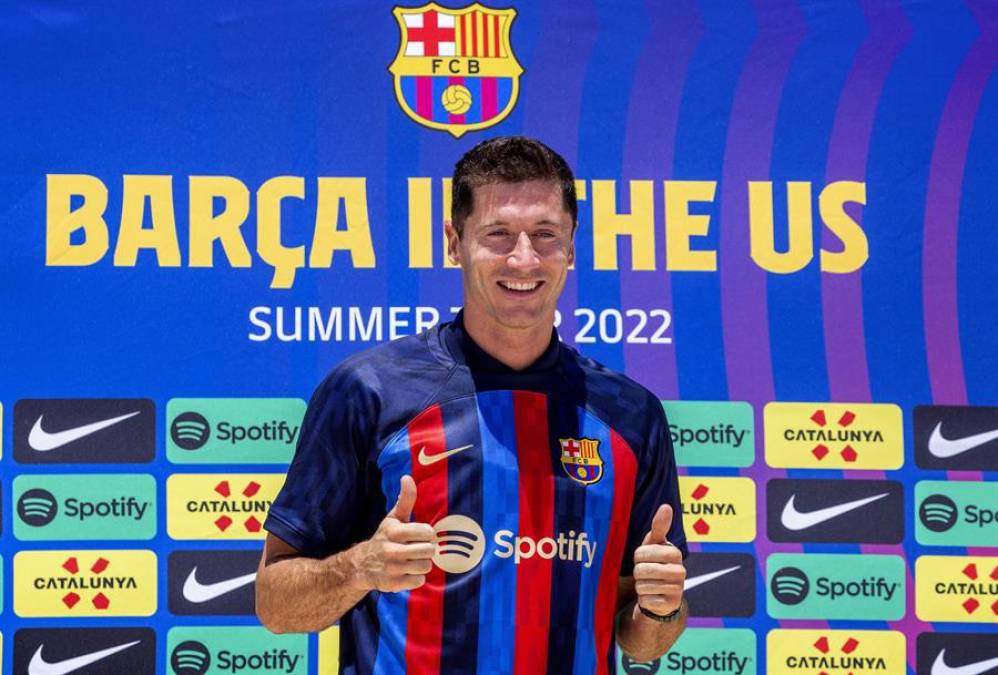 Lewandowski fue presentado de manera oficial como la nueva adquisición del Barcelona.