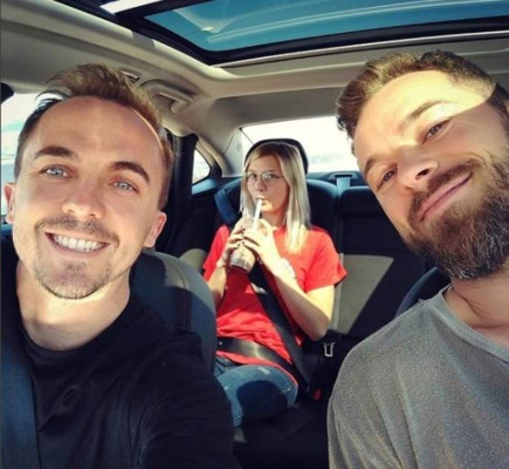 Frankie luce muy enamorado en las imágenes de las redes sociales.