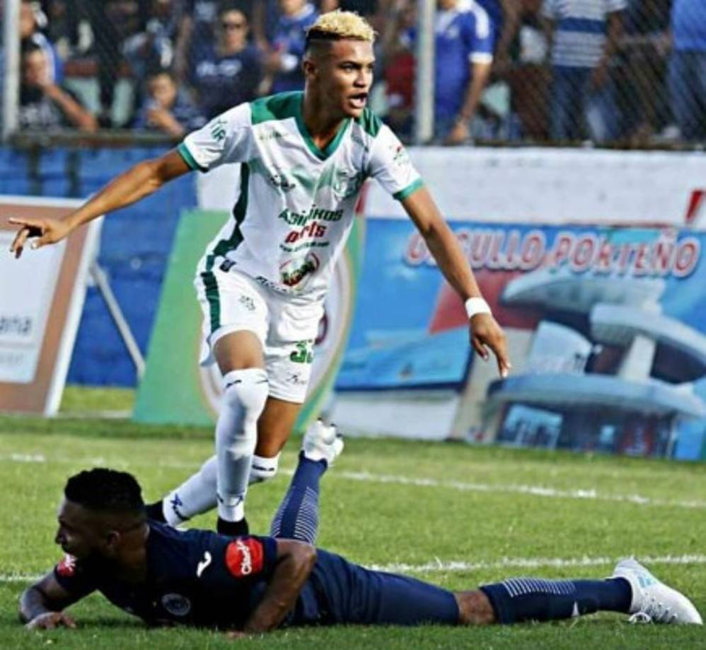 Kervin Arriaga: El Olimpia negocia el fichaje del centrocampista de contención, el volante demostró grandes condiciones el torneo anterior con Platense. 'Yo lo quisiera tener en el equipo', dijo Manuel Keosseián, aceptando que pretenden al futbolista.