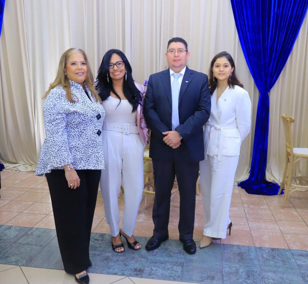 Marialez Boesch, Neydi Fajardo, Ricardo Ewens y Sara Gómez