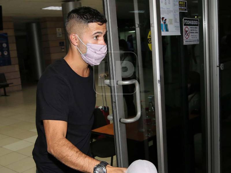 Lucas Baldunciel arribó al Aeropuerto Toncontín de Tegucigalpa.