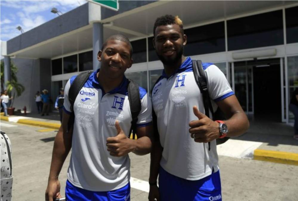 Luis 'Buba' López y Jorge Benguché posando para el lente de Diario La Prensa.