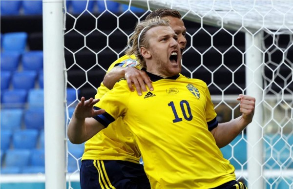 La selección sueca derrotó a Eslovaquia y se acerca a octavos de final de la Eurocopa. Foto EFE
