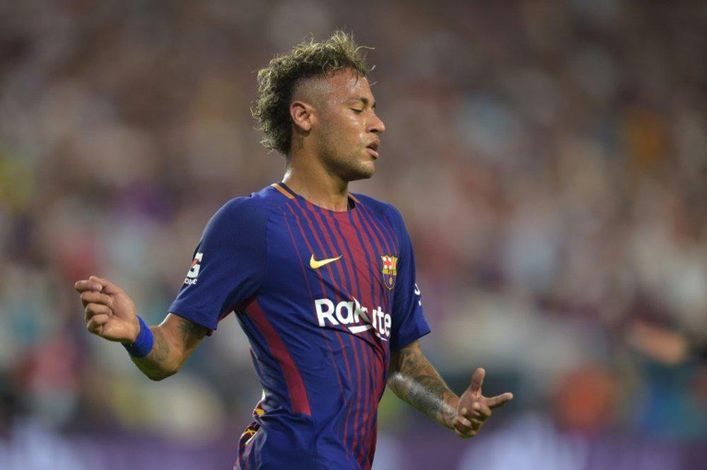 Neymar se fue del Barcelona por problemas personales y por el enojo de su padre luego que se filtró la prima de su fichaje.