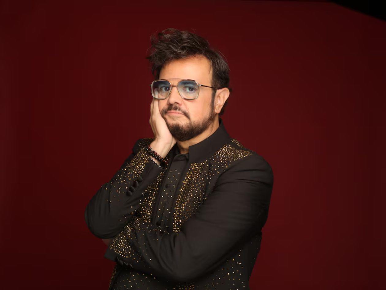 Aleks Syntek suspende conciertos por diagnóstico de trastorno psicótico