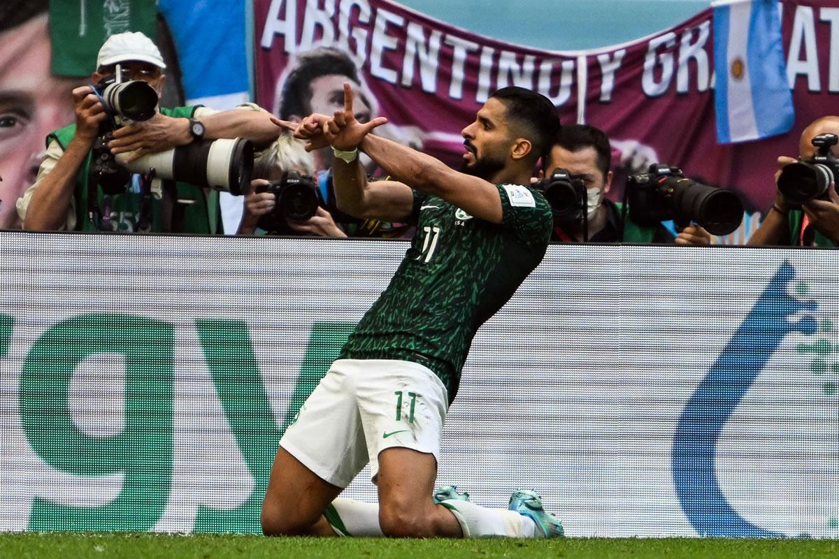 La celebración de Saleh Al Shehri tras marcar el empate saudí 1-1 contra Argentina.