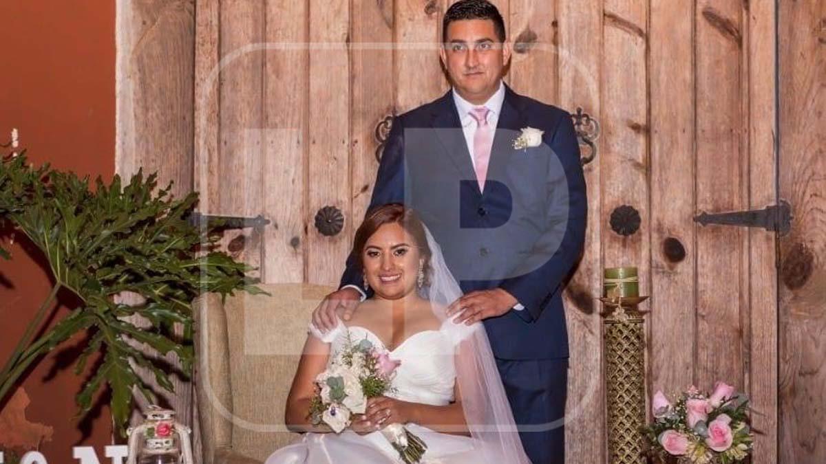 Yunior Velásquez y Nadeska Fuentes el día de su boda.