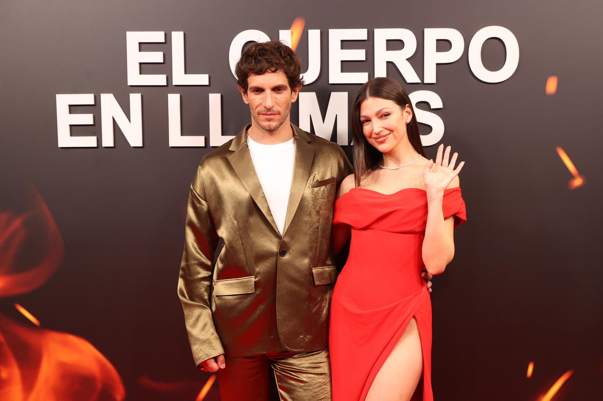 Los actores Úrsula Corberó y Quim Gutiérrez protagonizan la miniserie.
