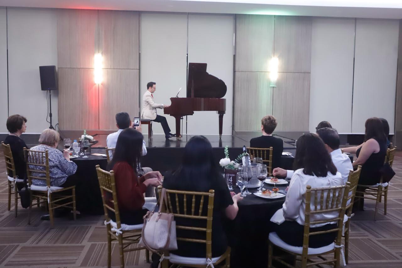 Fotos: La Gala Arrebato deleitó con una presentación magistral de piano en SPS