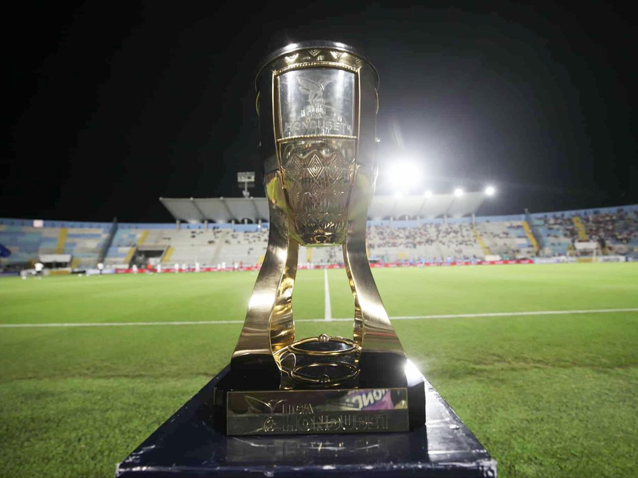 Olimpia destrozó a Motagua, Espinel eufórico, tristeza azul y enfado de Javier López