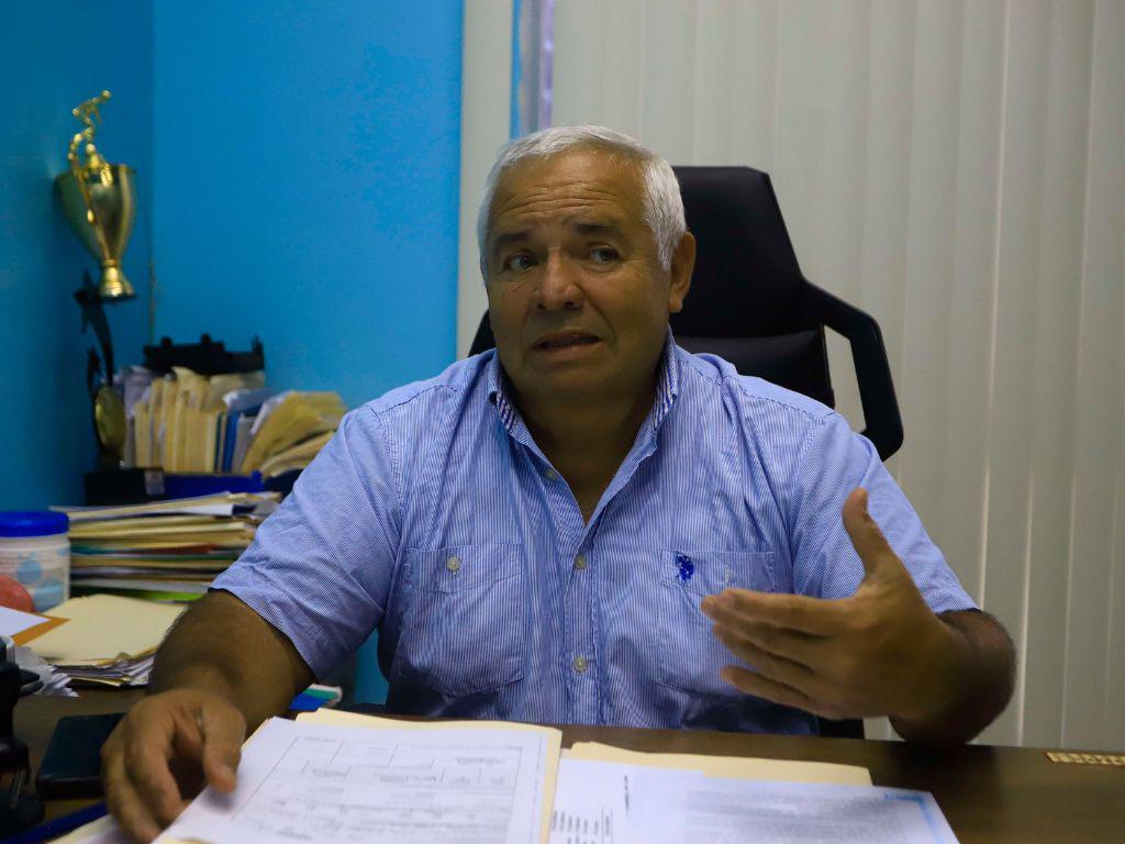 $!Hasta tres estudiantes comparten computadora en principales colegios públicos de San Pedro Sula