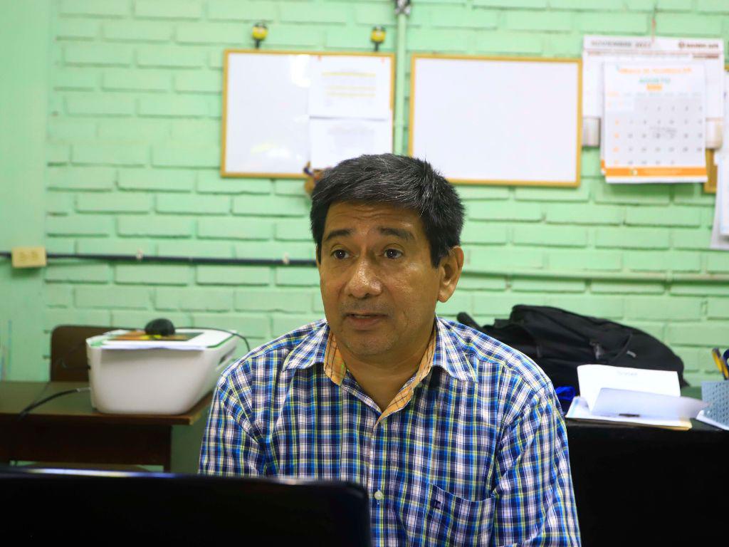 $!Hasta tres estudiantes comparten computadora en principales colegios públicos de San Pedro Sula