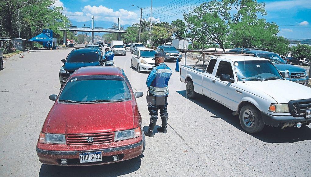 Puntos de control en las salidas de San Pedro Sula.