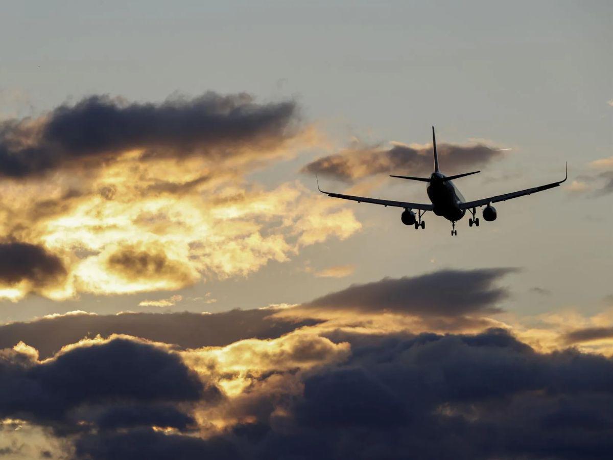 Se estrella un avión militar con 32 personas a bordo en Nigeria