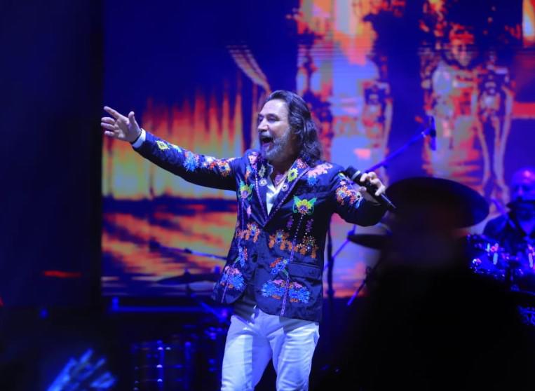 “El Buki” ofreció dos conciertos en Honduras.