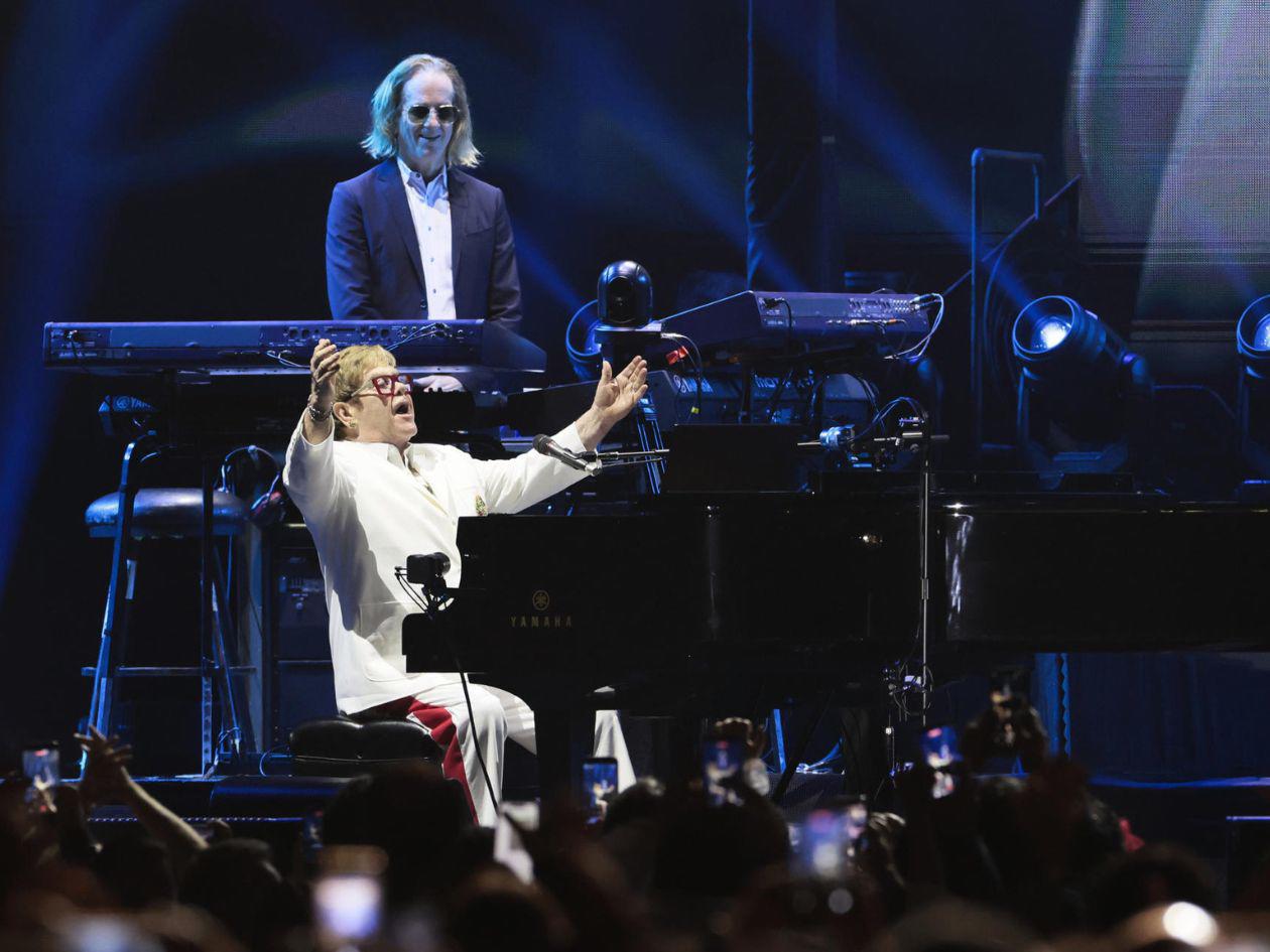 "Your Song" y una última ovación: Elton John se despide de México