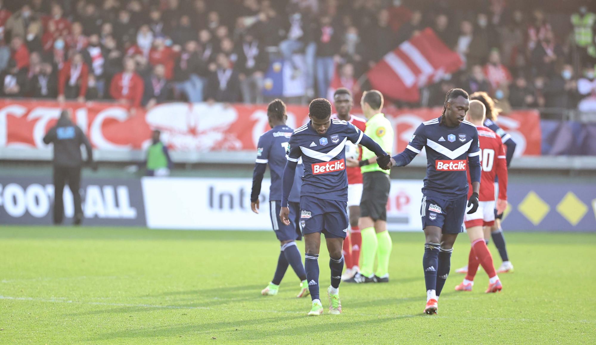 Alberth Elis y el FC Girondins de Burdeos fueron goleados y eliminados de la Copa de Francia.