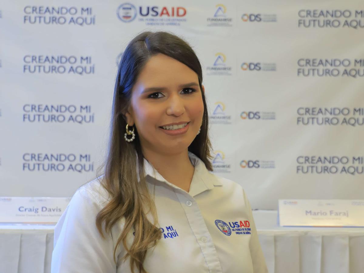 Amplían opciones de empleo y educación para 117,000 jóvenes