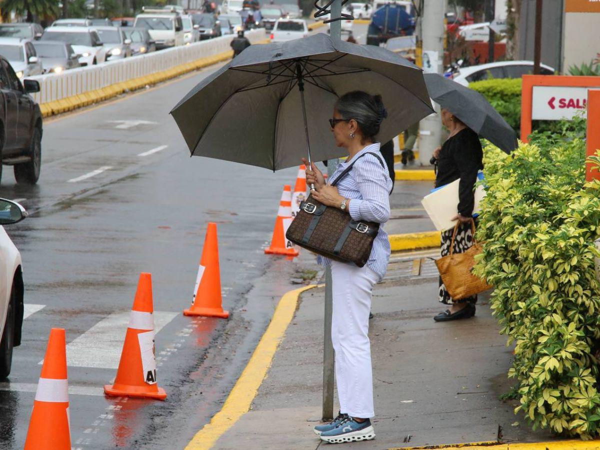 Onda tropical y un sistema de baja presión provocarán lluvias en gran parte de Honduras