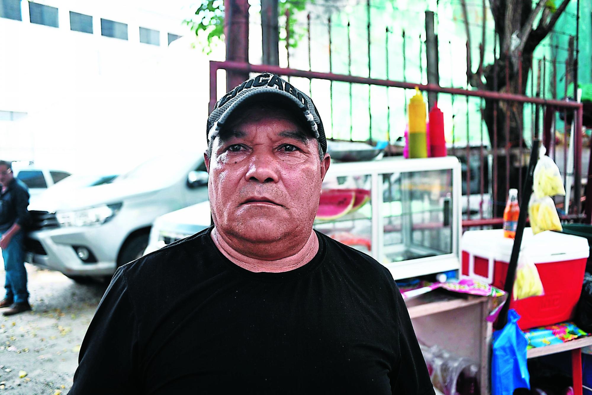 Vendedores acatan despejar vías, pero exigen reubicación