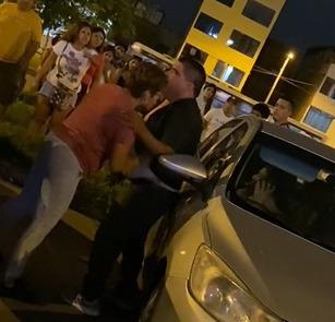 Video: Mujer encuentra a su esposo con otra y los golpea