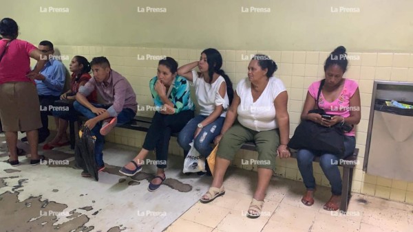 Fotografía de pacientes tomada este jueves en el Hospital Mario Catarino Rivas de San Pedro Sula, zona norte de Honduras.