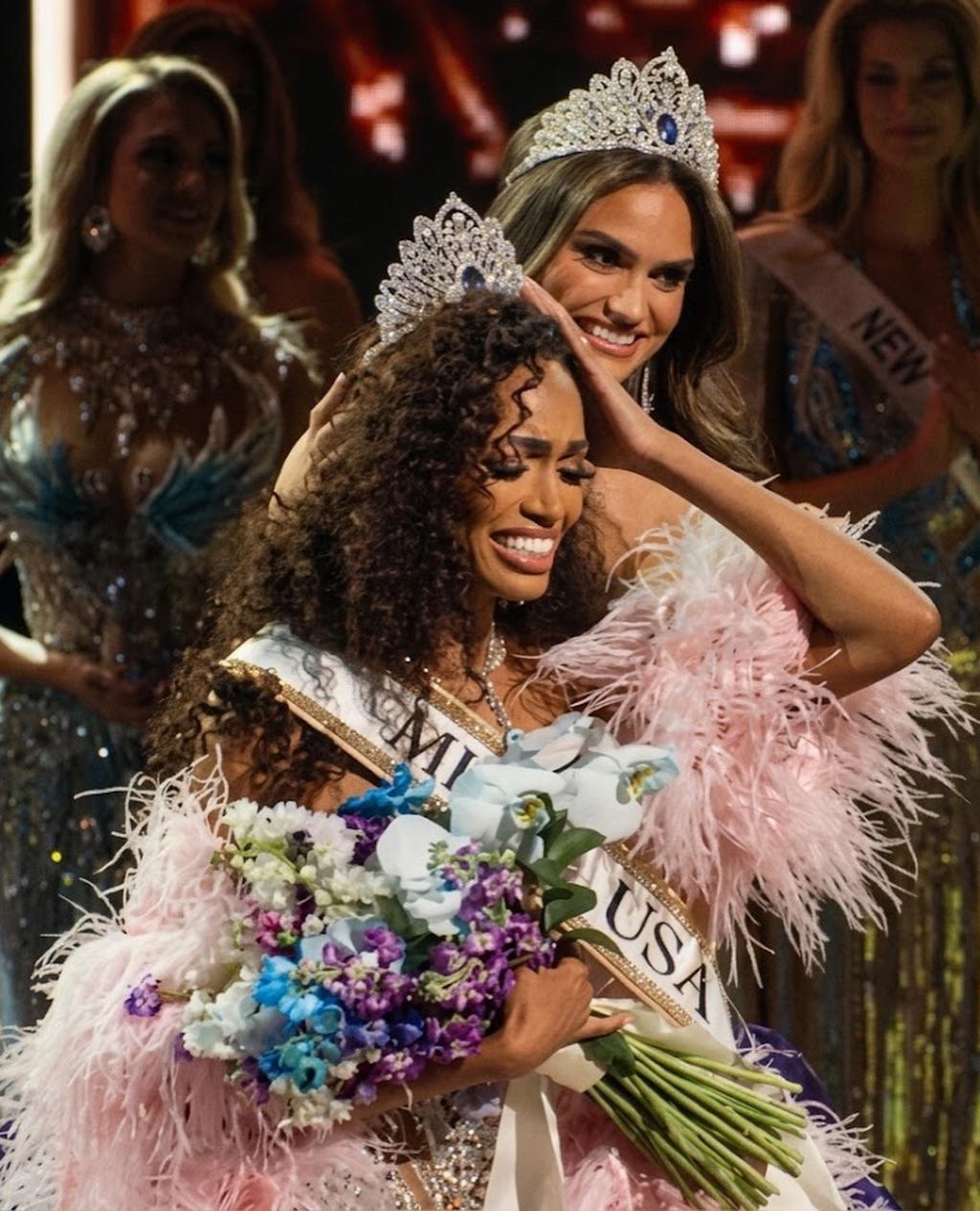 Justus Kelley, la primera madre y esposa en ser coronada como Miss Universe USA