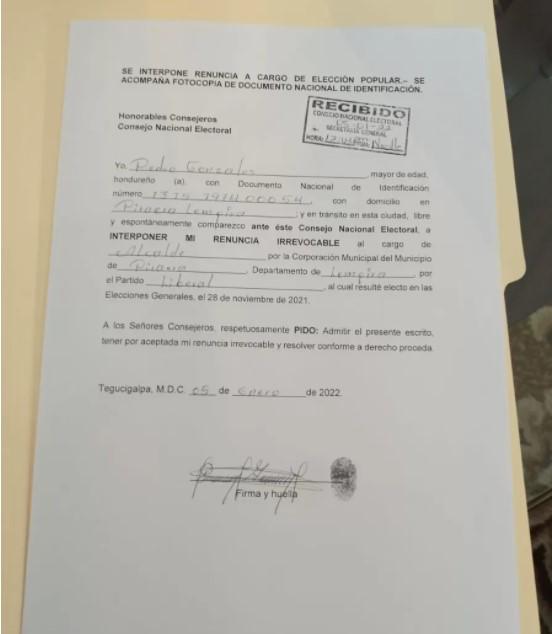 Documento de renuncia de Gonzales.