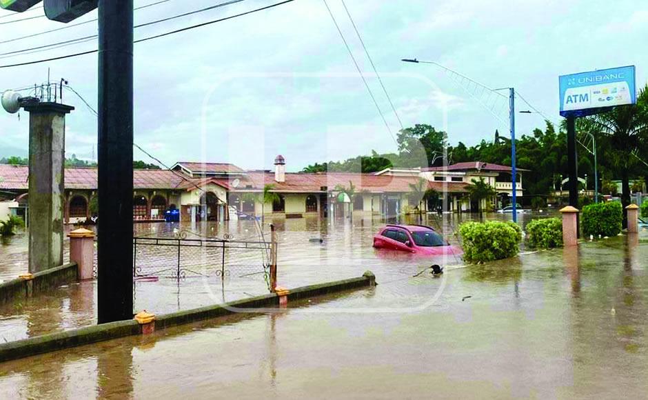 Nueve municipios en alerta roja por crecida del río Ulúa