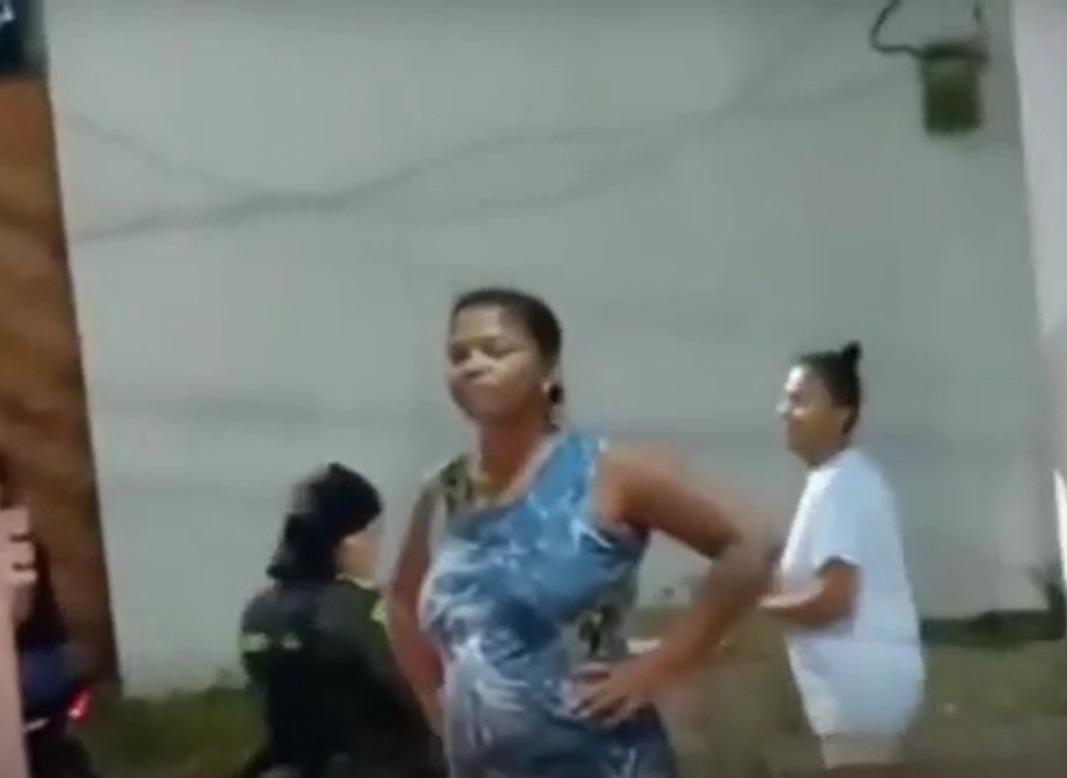 VIDEO: Estoy trabajando: Hombre es sorprendido en Motel con otra mujer